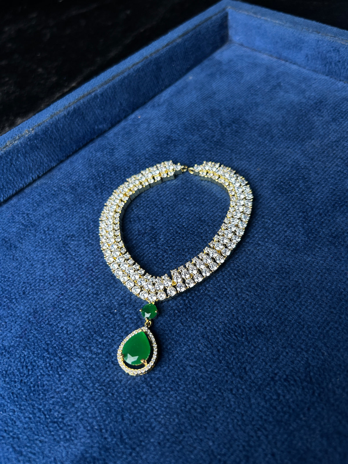 Ad Mala (Emerald)