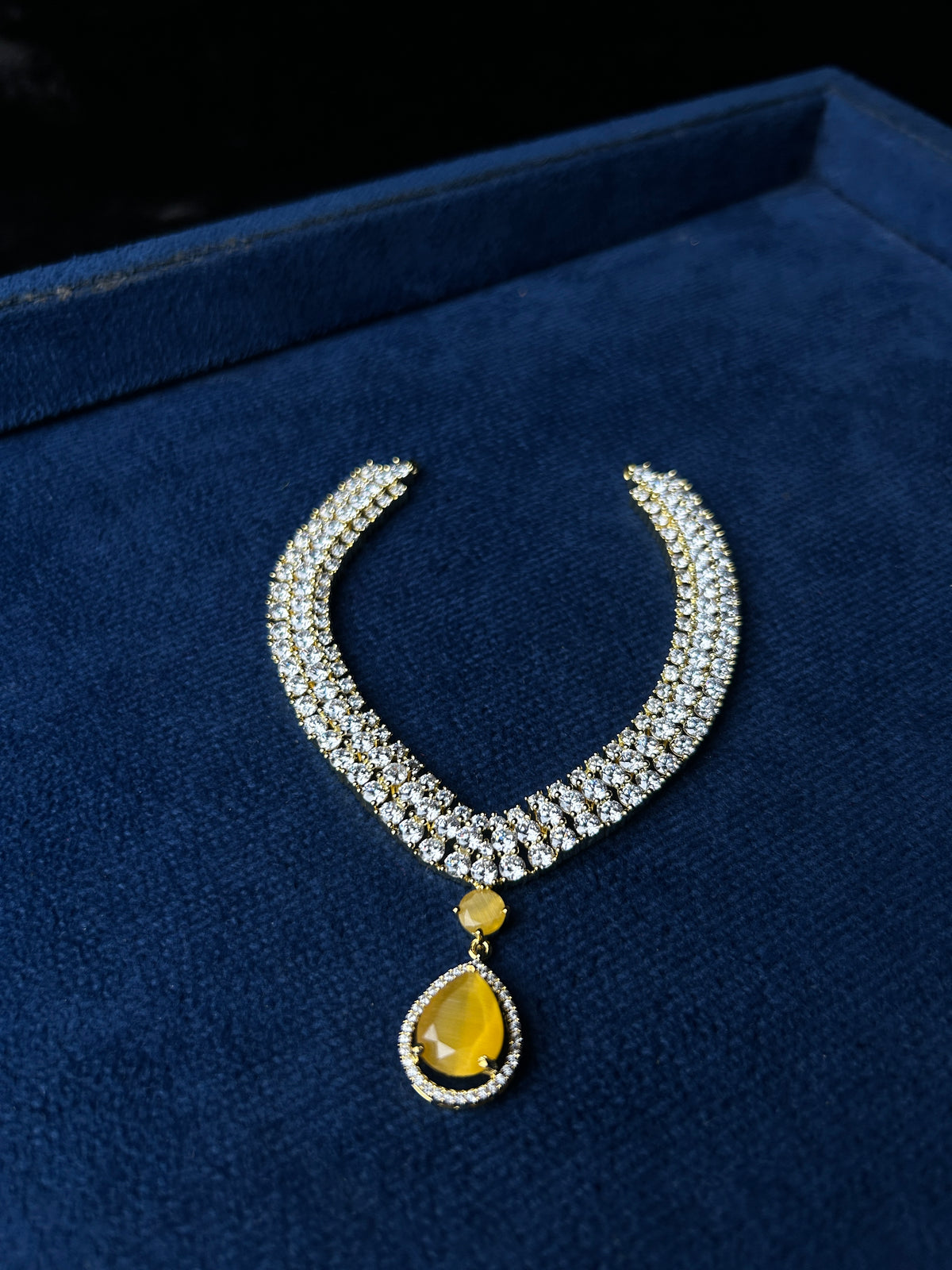 Ad Mala (Yellow)